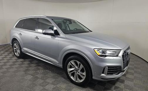 Silver Metallic 2021 Audi Q7 45 Premium Plus