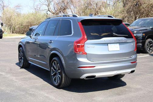 2019 Volvo XC90 T6 Momentum