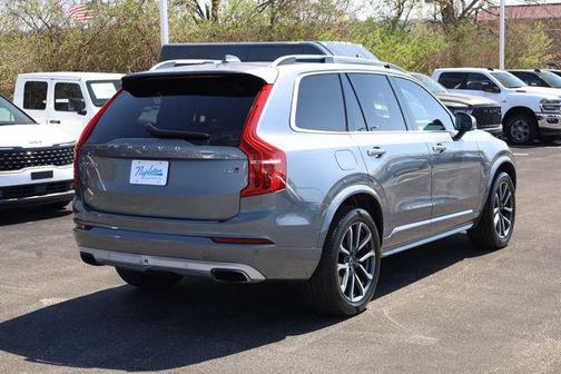 2019 Volvo XC90 T6 Momentum