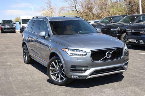 Gray Metallic 2019 Volvo XC90 T6 Momentum
