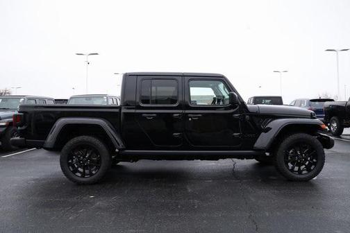 2025 Jeep Gladiator Nighthawk