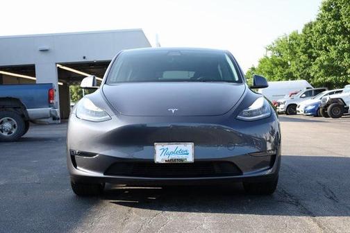 2022 Tesla Model Y Long Range Dual Motor All-Wheel Drive