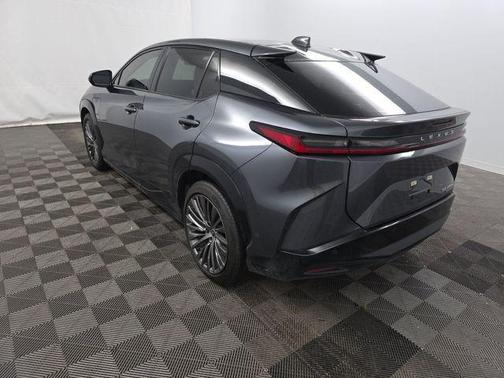 2023 Lexus RZ 450e Luxury