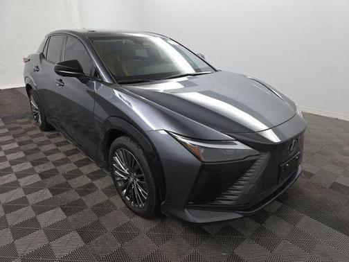 2023 Lexus RZ 450e Luxury