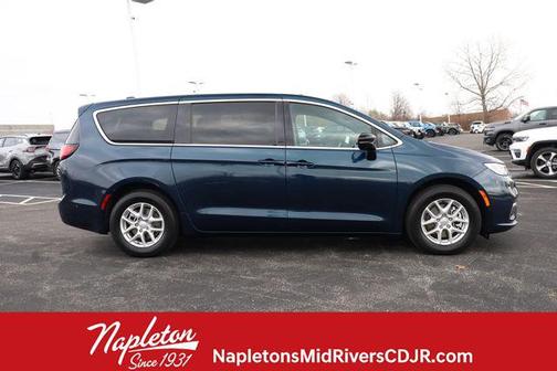 2025 Chrysler Pacifica L