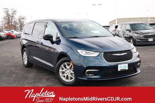 2025 Chrysler Pacifica L