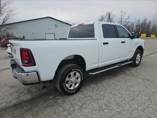 2025 RAM 2500 Big Horn Crew Cab 4x4 6'4' Box