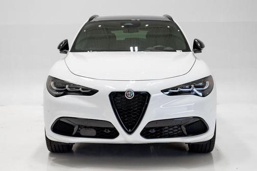 Milano White 2025 Alfa Romeo Stelvio Ti