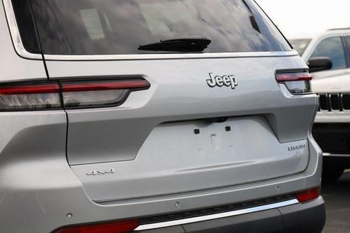2025 Jeep Grand Cherokee L Laredo