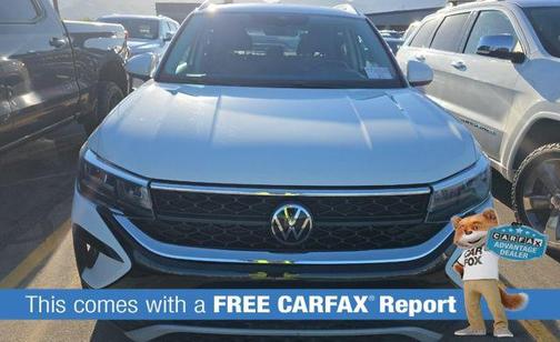 Pure White 2024 Volkswagen Taos 1.5T SE