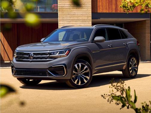 Pure Gray 2023 Volkswagen Atlas Cross Sport 2.0T SEL