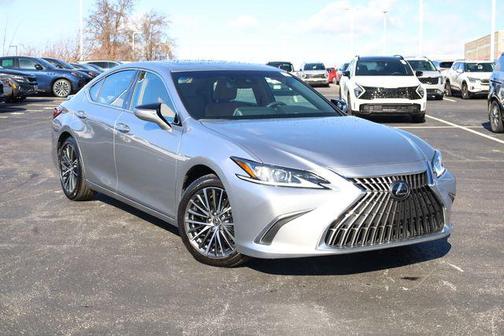 2024 Lexus ES 300h Base