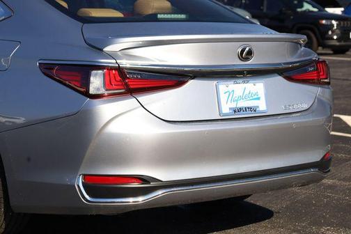 2024 Lexus ES 300h Base