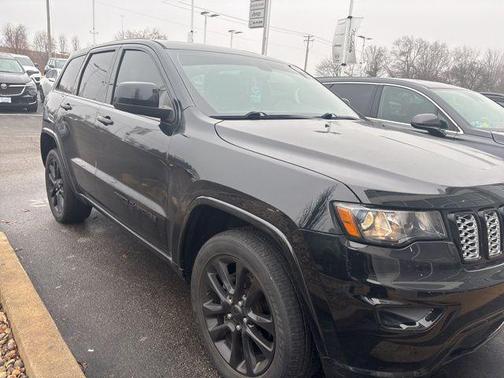 2020 Jeep Grand Cherokee Altitude
