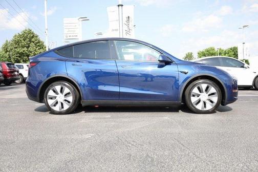 2023 Tesla Model Y Long Range Dual Motor All-Wheel Drive