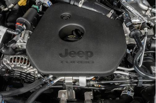 Diamond Black Crystal Pearlcoat 2026 Jeep Grand Cherokee L Summit