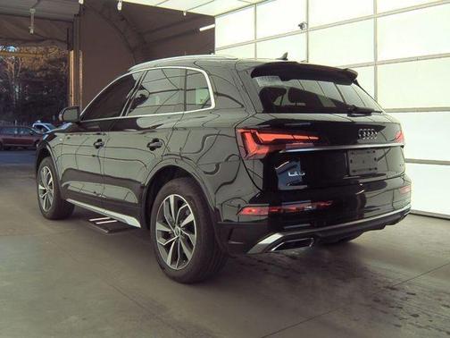 2022 Audi Q5 45 S line Premium Plus