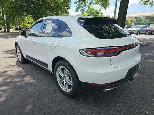 2021 Porsche Macan Base