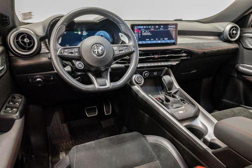 Grigio Ascari Metallic 2024 Alfa Romeo Tonale Veloce EAWD