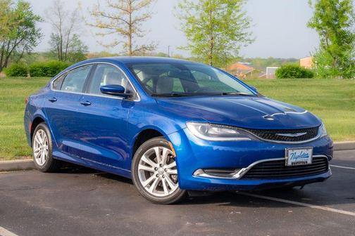 2016 Chrysler 200 Limited