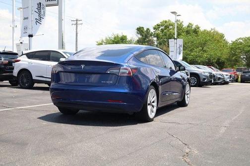 2022 Tesla Model 3 Long Range