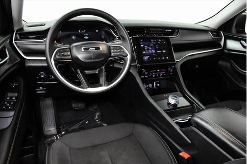 2024 Jeep Grand Cherokee Laredo
