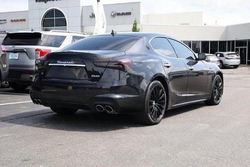 2022 Maserati Ghibli Modena Q4