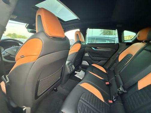 2024 Maserati Levante Trofeo V8 Ultima