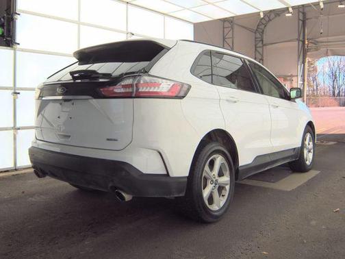 2020 Ford Edge SE