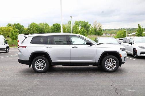 Silver Zynith 2025 Jeep Grand Cherokee L Laredo