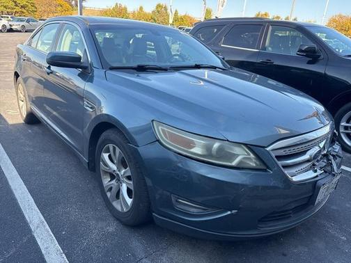 2010 Ford Taurus SEL