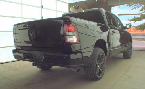 Diamond Black Crystal Pearlcoat 2023 RAM 1500 Big Horn/Lone Star