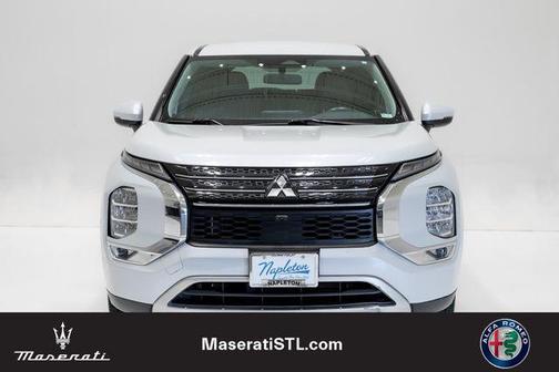 White Diamond 2023 Mitsubishi Outlander SE Black Edition 2WD