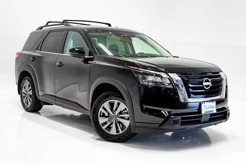 Super Black 2023 Nissan Pathfinder SV 4WD