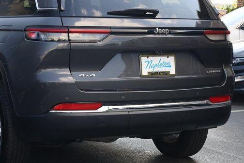 2022 Jeep Grand Cherokee Laredo