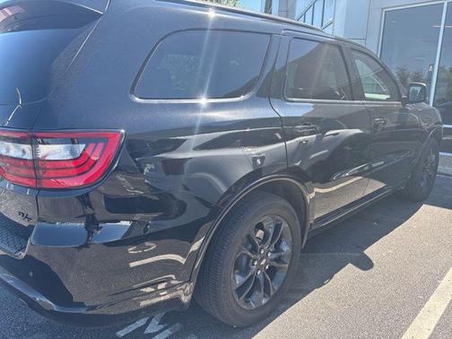 DB Black Clearcoat 2025 Dodge Durango R/T Plus AWD