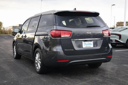 2017 Kia Sedona LX