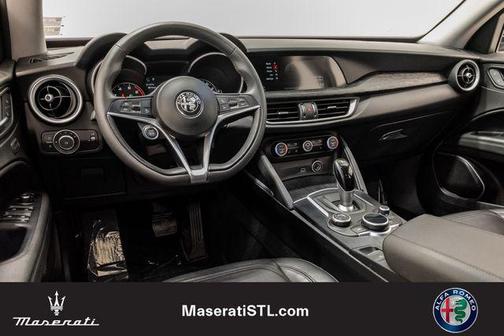 2019 Alfa Romeo Stelvio Base