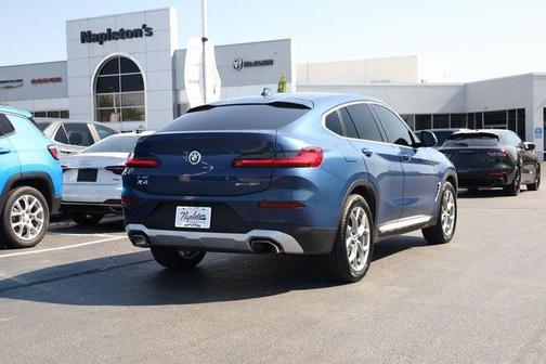 2023 BMW X4 xDrive30i