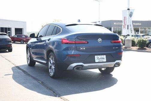2023 BMW X4 xDrive30i