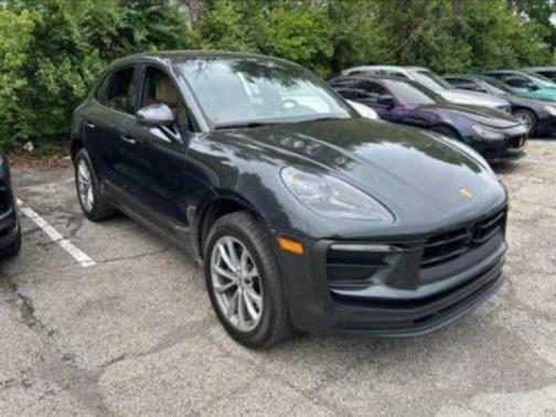 Volcano Grey Metallic 2024 Porsche Macan Macan