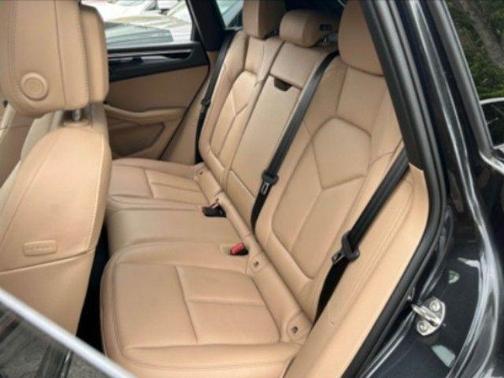 Volcano Grey Metallic 2024 Porsche Macan Macan