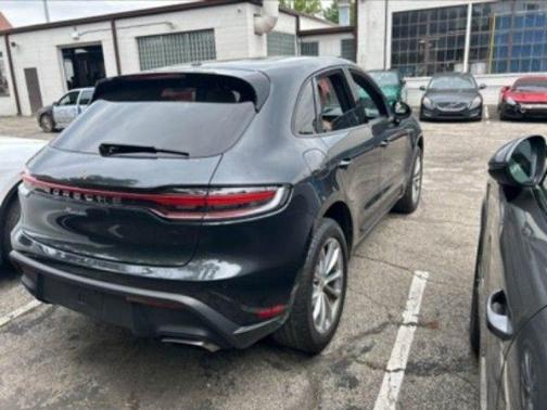 Volcano Grey Metallic 2024 Porsche Macan Macan