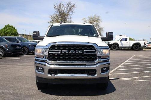 2023 RAM 3500 Big Horn Crew Cab 4x4 6'4' Box