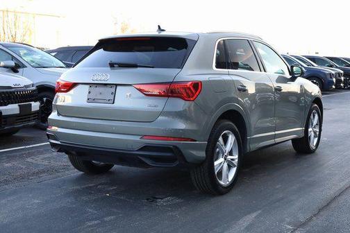 2022 Audi Q3 45 S line Premium