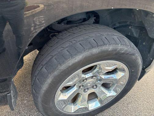 Diamond Black Crystal Pearlcoat 2020 RAM 1500 Big Horn/Lone Star