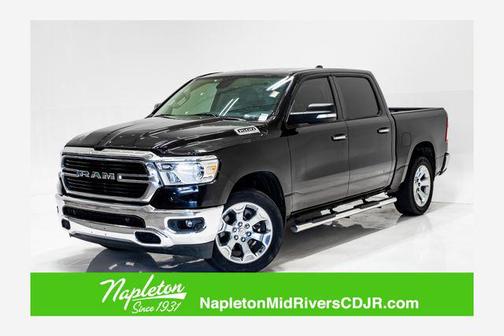 Diamond Black Crystal Pearlcoat 2020 RAM 1500 Big Horn/Lone Star
