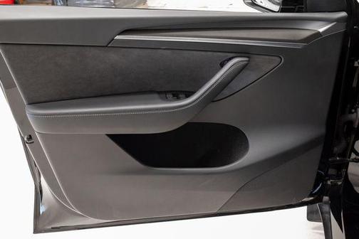 Solid Black 2024 Tesla Model Y Performance Dual Motor All-Wheel Drive