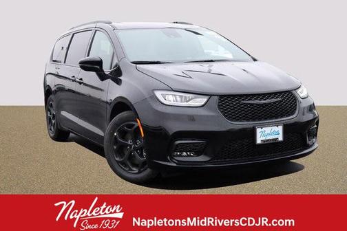 2025 Chrysler Pacifica Hybrid Premium S Appearance Pkg