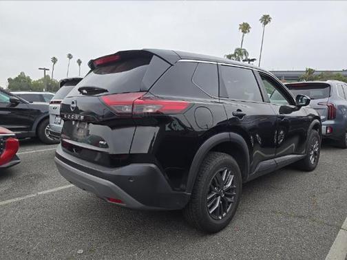 Super Black 2023 Nissan Rogue S